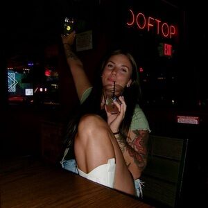 Meet your Posher, Addison